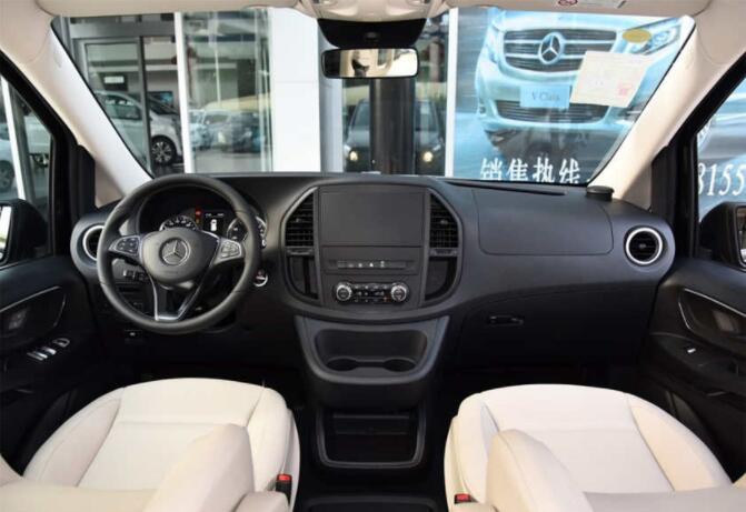 重慶租車奔馳威霆