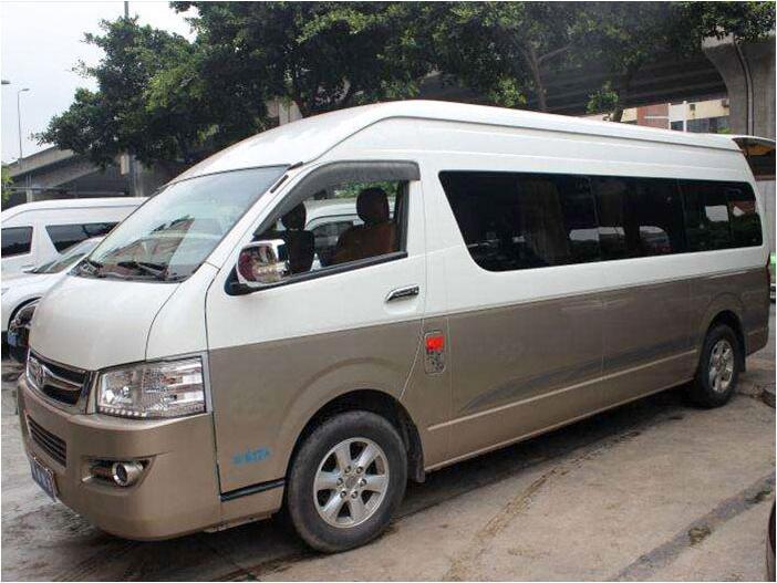 重慶租車豐田海獅18座