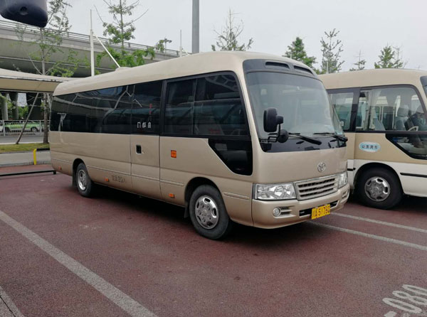 重慶考斯特租車價格表