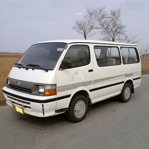 重慶租車行11座中型客車多少錢?