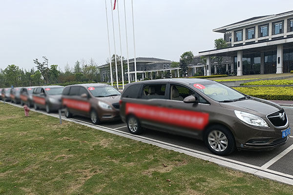 重慶別克商務車7座租賃價格