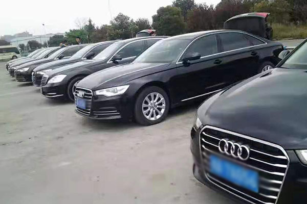 重慶租中高端轎車多少錢?